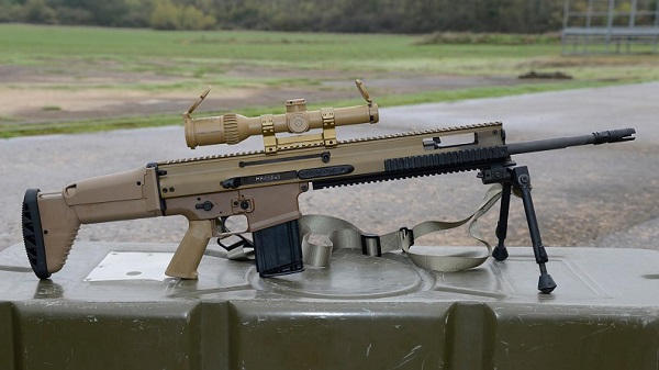 Fusil DMR SCAR H PR produit par FN Herstal